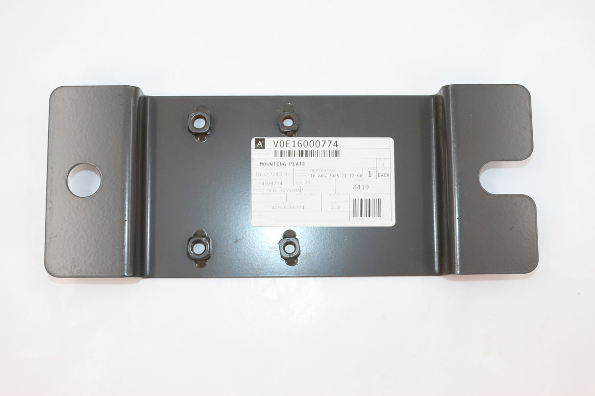 VOLVO ­-­ 16000774 ­-­ MOUNTING PLATE