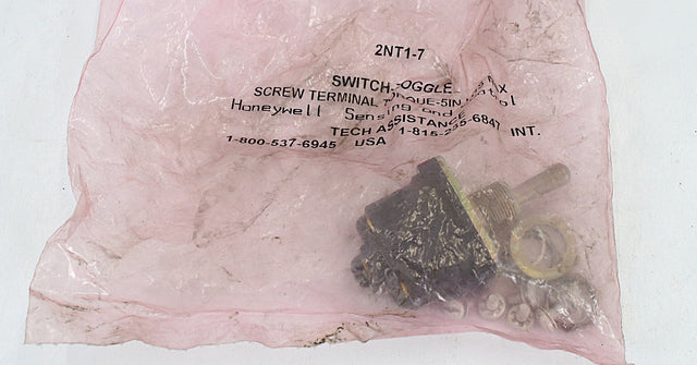 CMI ROADBUILDING ­-­ 003001237000 ­-­ TOGGLE SWITCH