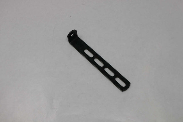 AUTOCAR ­-­ 965564 ­-­ BRACKET 4X9X160X3 90 DEGREE AN