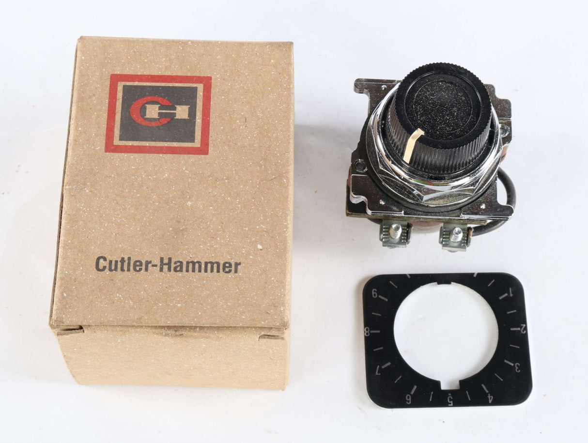 CUTLER HAMMER  ­-­ 10250T331 ­-­ POTENTIOMETER