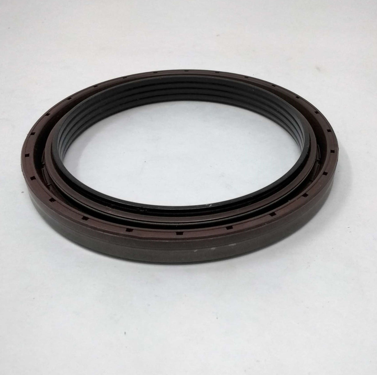 AXLETECH ­-­ SA75503595 ­-­ SEAL  OIL