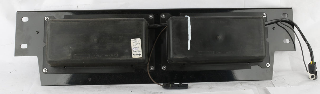 TRUCK-LITE ­-­ 40853 ­-­ LAMP COMPLETE