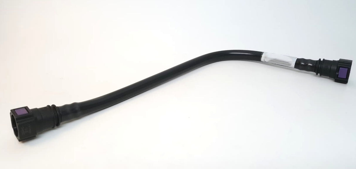 VOLVO ­-­ 21305289 ­-­ DEF HOSE ASSY