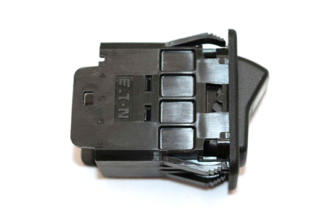 VOLVO ­-­ 13209002 ­-­ SWITCH