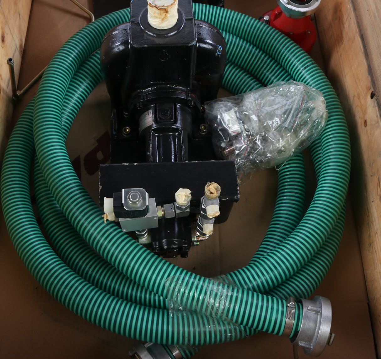 DYNAPAC ­-­ 4700663221 ­-­ WATER FILL PUMP KIT