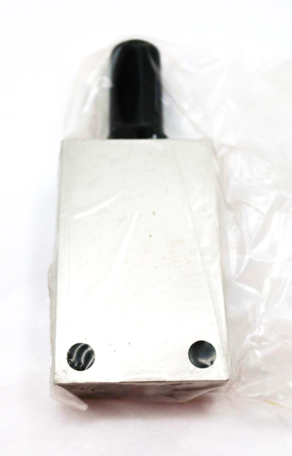 MANLIFT GROVE ­-­ 7926003276 ­-­ RELIEF VALVE
