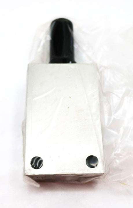 MANLIFT GROVE ­-­ 7926003276 ­-­ RELIEF VALVE