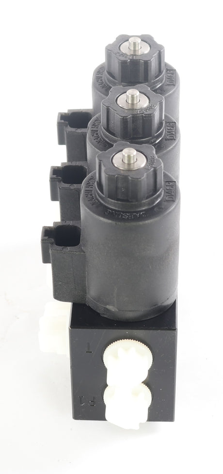 VOLVO ­-­ 14576362 ­-­ SOLENOID VALVE