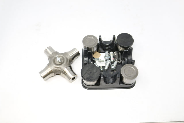 DANA SPICER ­-­ SPL170-4X ­-­ U-JOINT KIT
