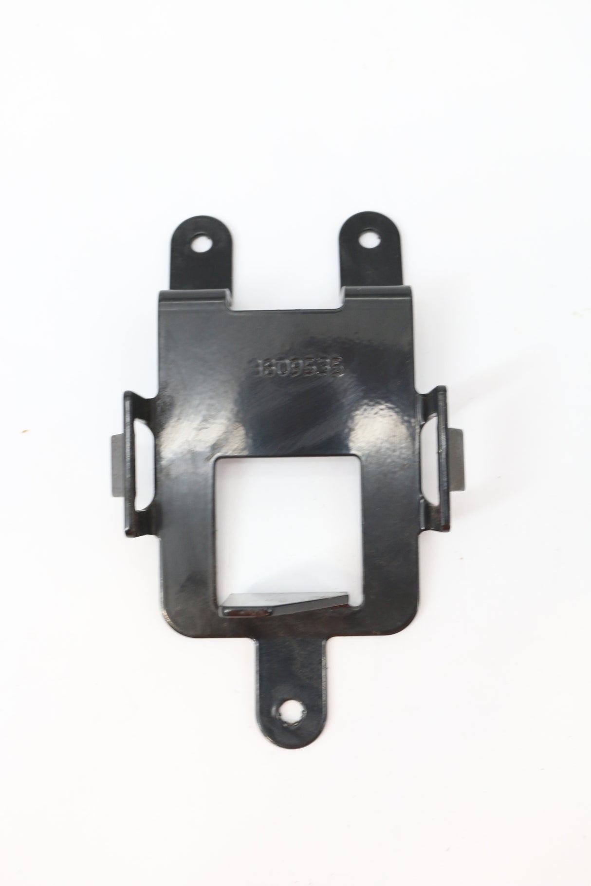 VOLVO PENTA ­-­ 3809535 ­-­ BRACKET