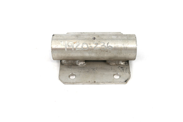 LEEBOY ­-­ 20227351 ­-­ MOUNTING PLATE