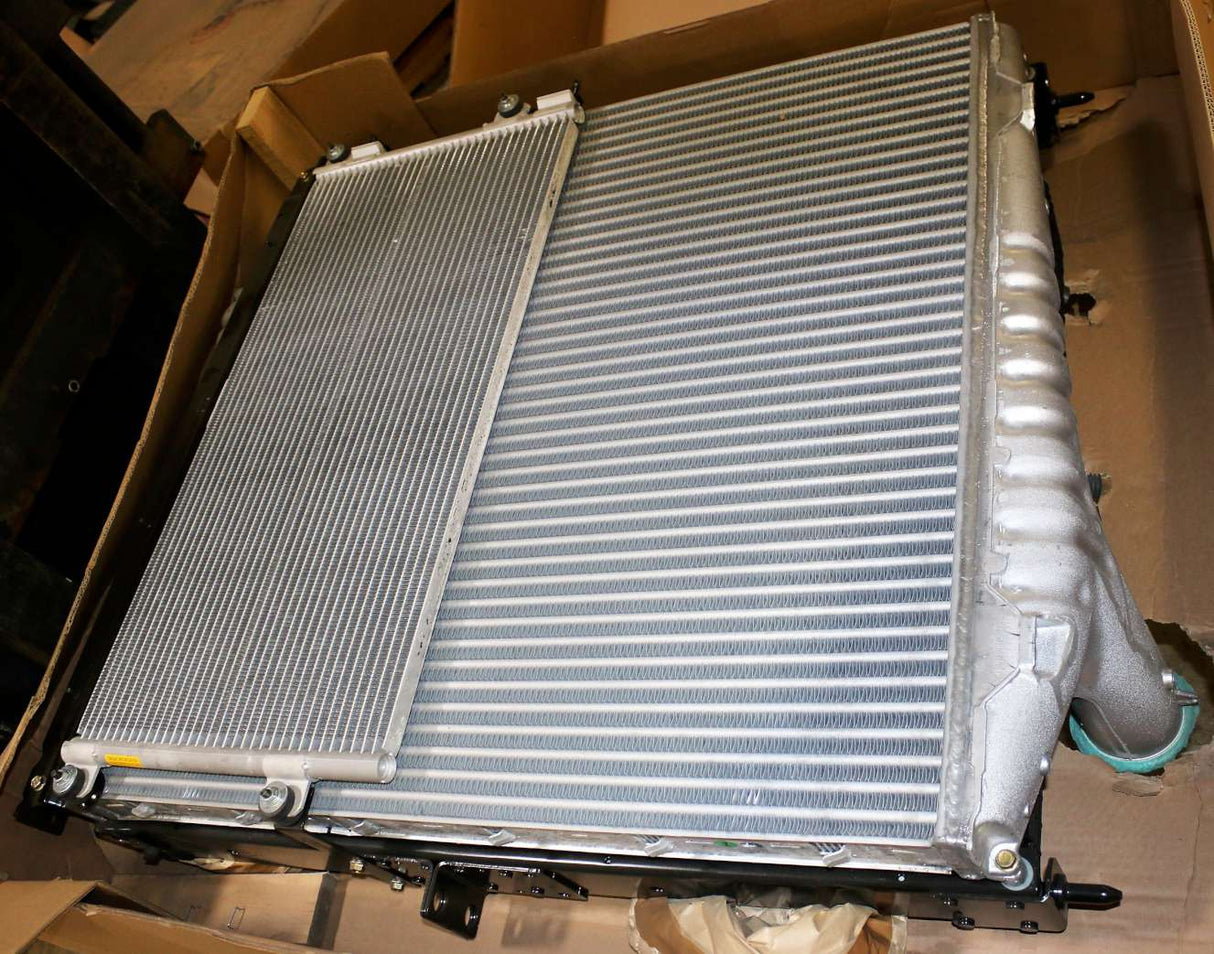 VOLVO ­-­ 20984819 ­-­ COOLING UNIT