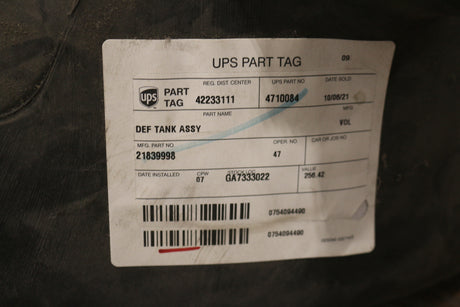 VOLVO ­-­ 21839998 ­-­ DEF TANK ASSEMBLY