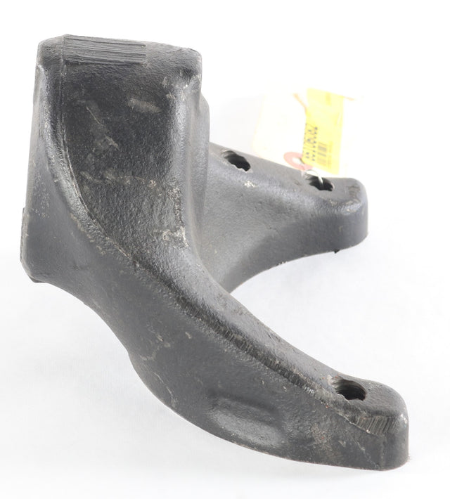 VOLVO ­-­ 85106082 ­-­ STEERING KNUCKLE