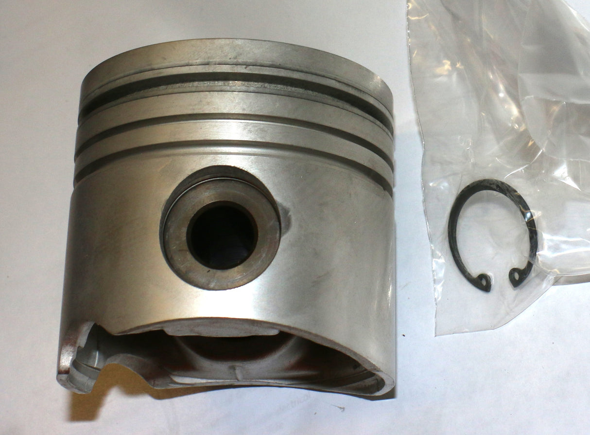 VOLVO PENTA ­-­ 3583213 ­-­ PISTON KIT