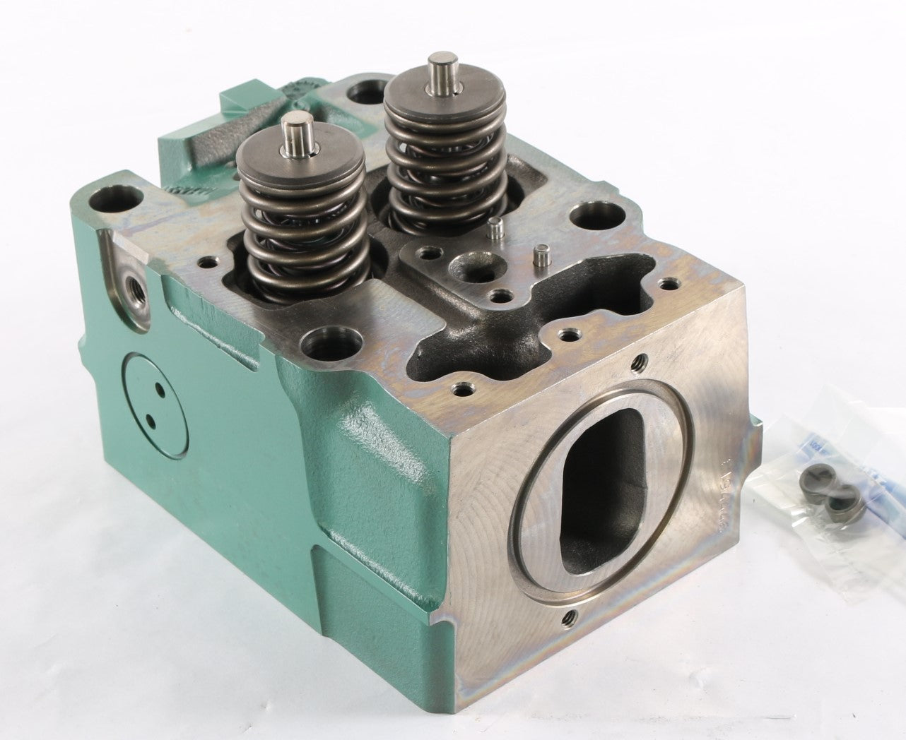 VOLVO PENTA - 3803313 - CYLINDER HEAD – Iron Wing Parts