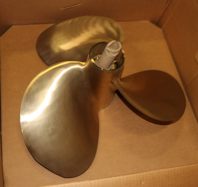 VOLVO PENTA ­-­ 3843980 ­-­ PROPELLER KIT P1 SET