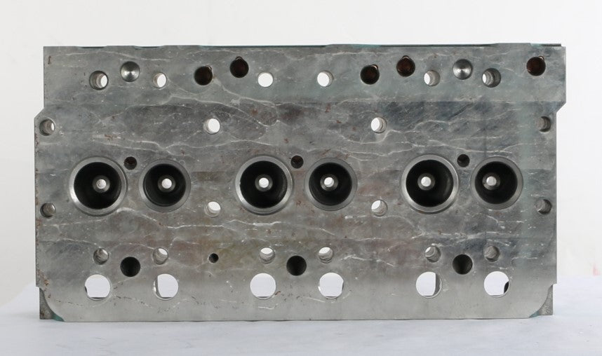 VOLVO PENTA ­-­ 477833 ­-­ CYLINDER HEAD