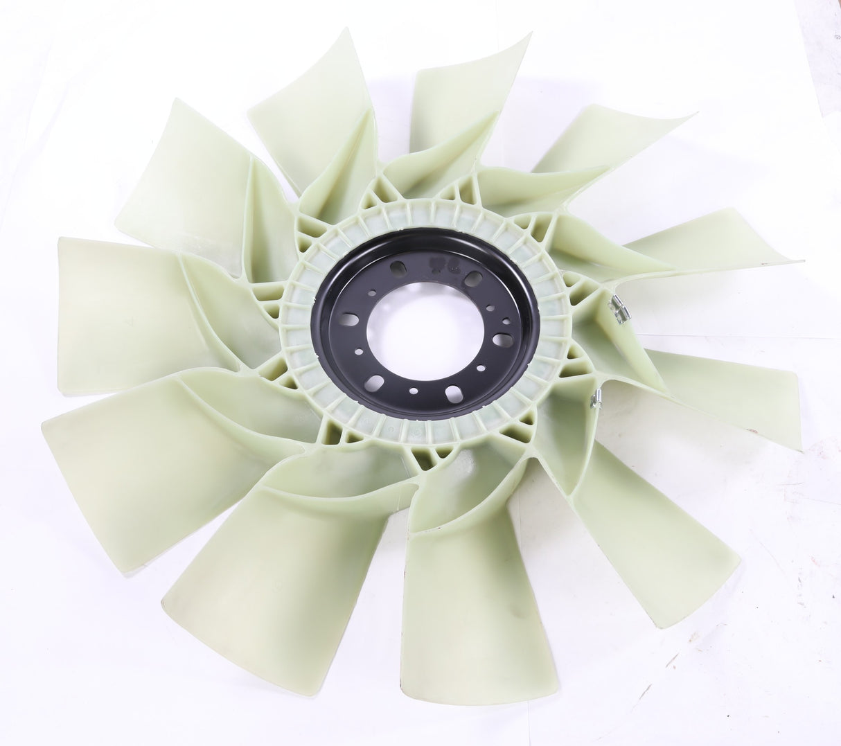 MACK ­-­ 20874665 ­-­ FAN BLADE