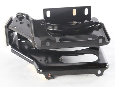 MACK ­-­ 21085574 ­-­ BRACKET