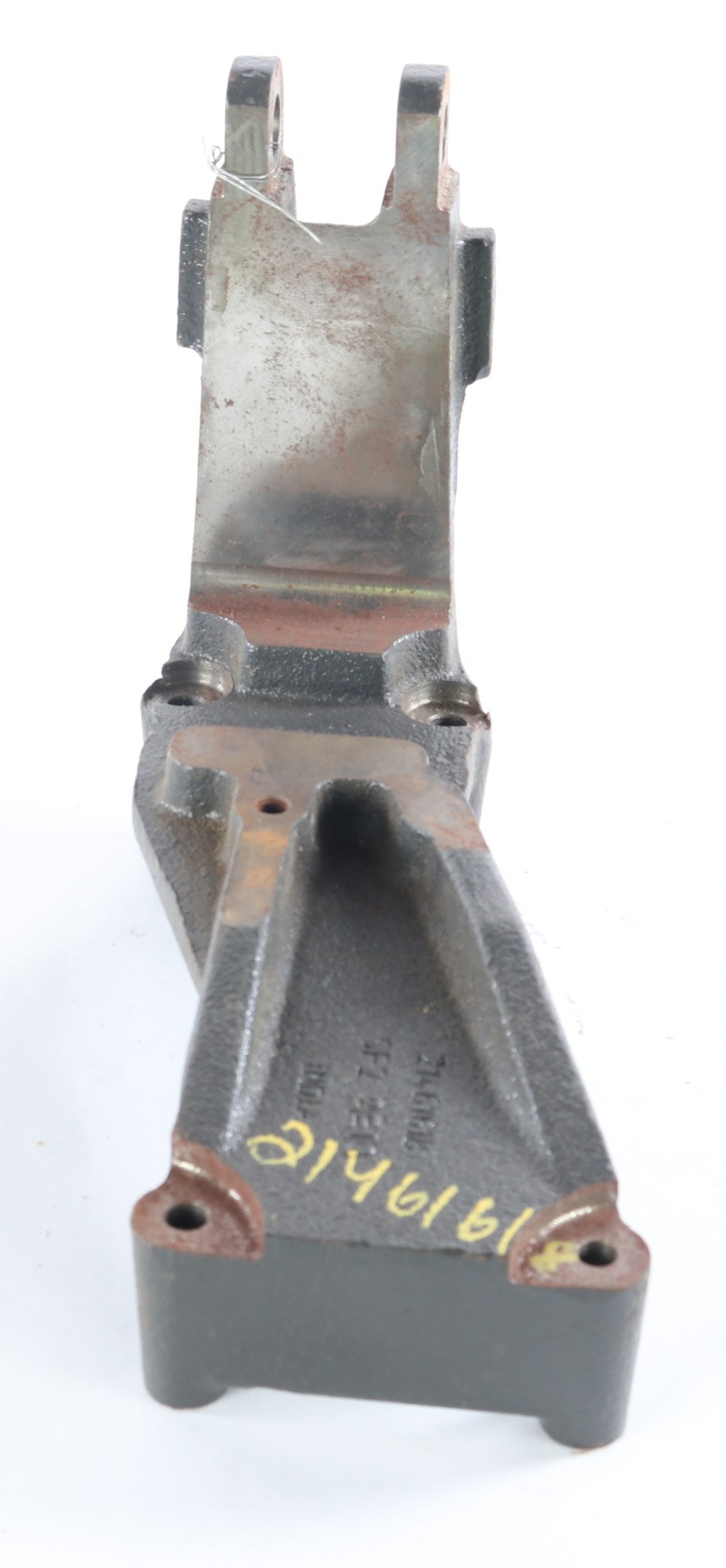 MACK ­-­ 21461618 ­-­ BRACKET