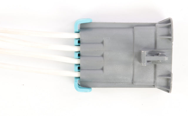 MACK ­-­ 85130704 ­-­ CONNECTOR