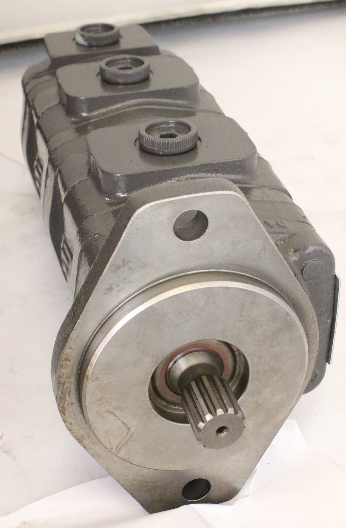 VOLVO ­-­ 14602254 ­-­ GEAR PUMP