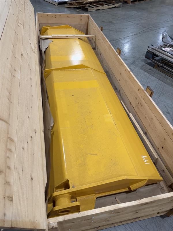 VOLVO ­-­ 15010144 ­-­ TAILGATE