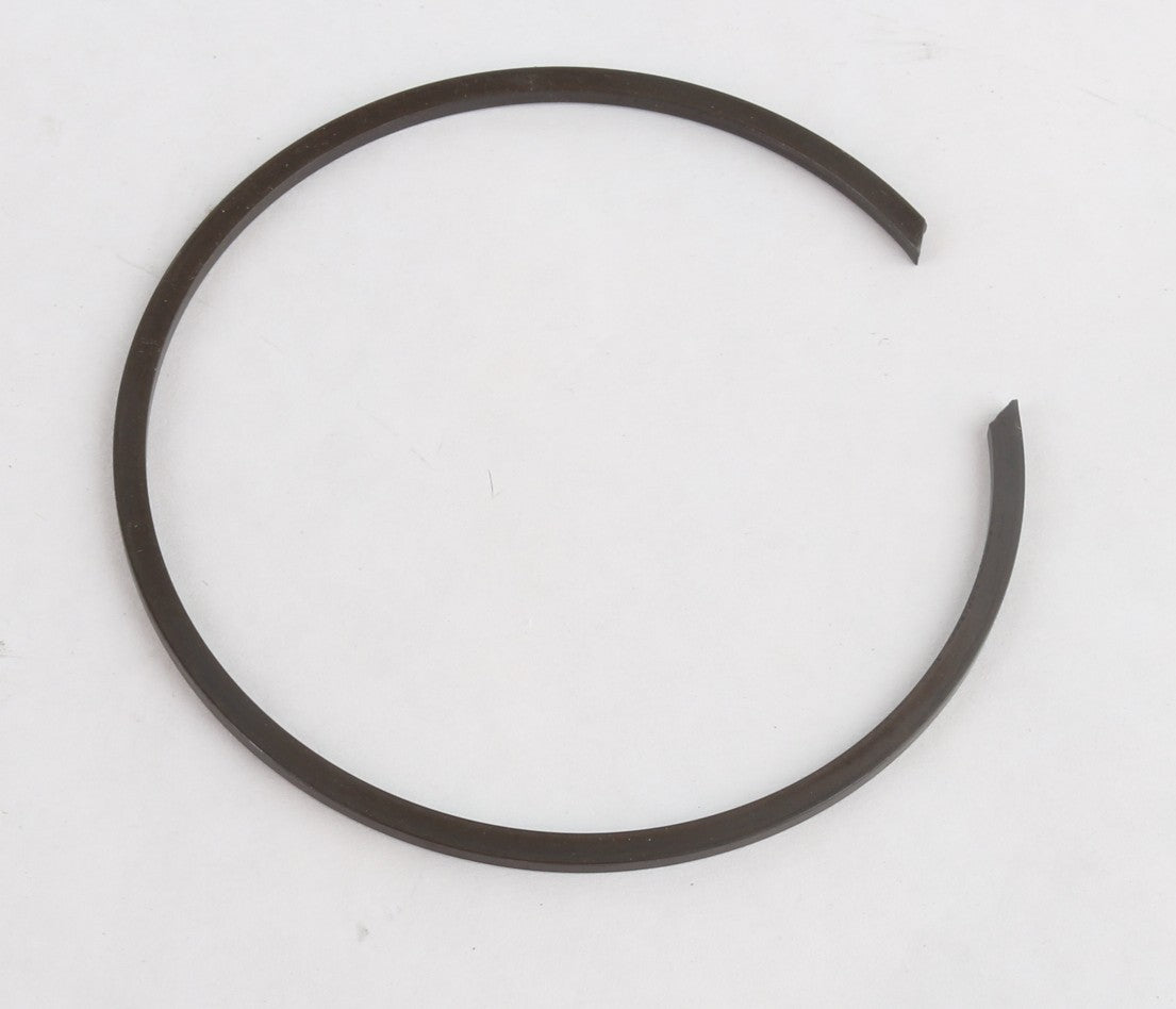 VOLVO ­-­ 15137161 ­-­ RETAINING RING