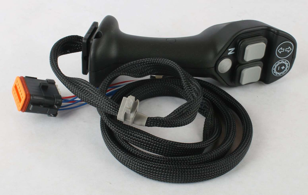 VOLVO ­-­ 15140806 ­-­ HANDLE