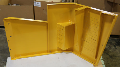 VOLVO ­-­ 15149930 ­-­ REAR FENDER