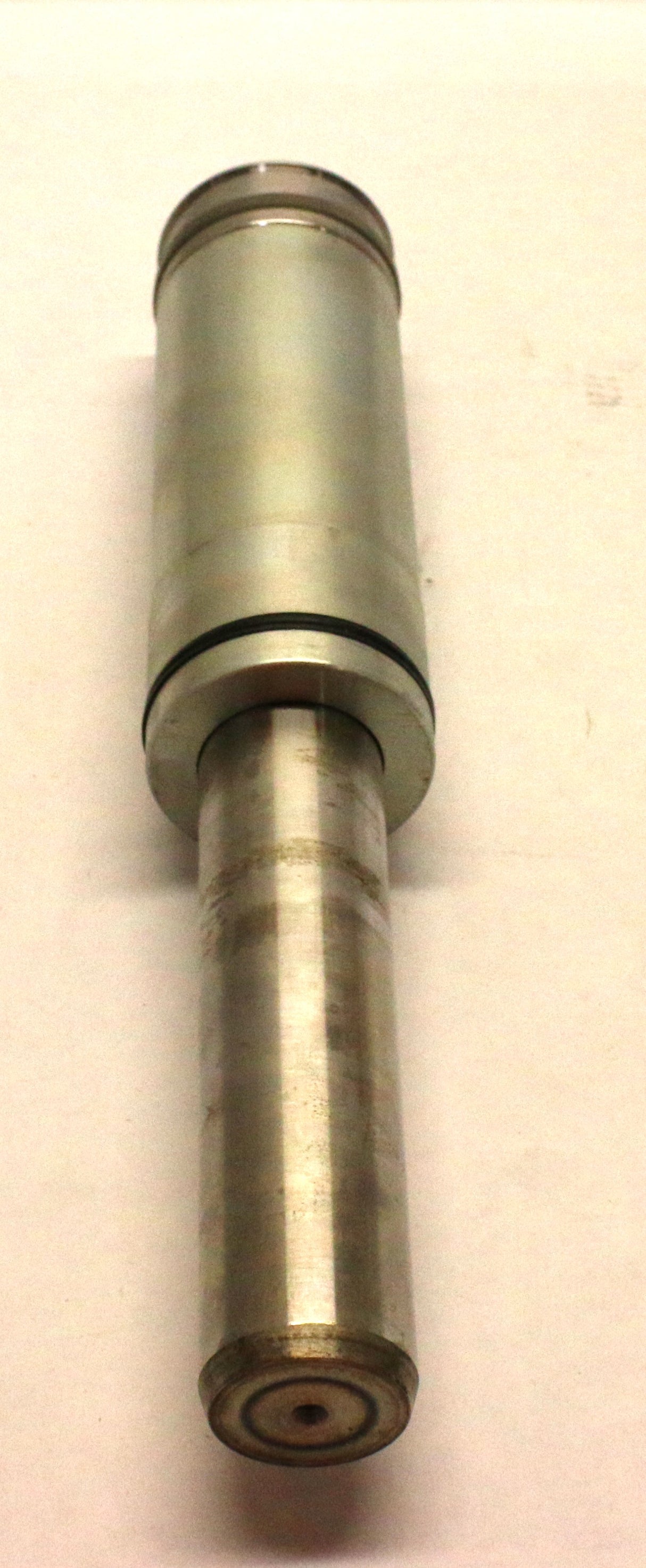 VOLVO ­-­ 15221011 ­-­ PISTON ROD