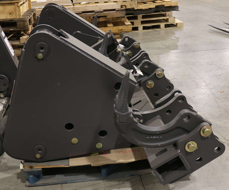 VOLVO ­-­ 16004279 ­-­ RIPPER - G900 MODELS