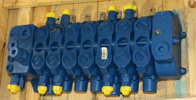 VOLVO - 16205124 - HYDRAULIC VALVE