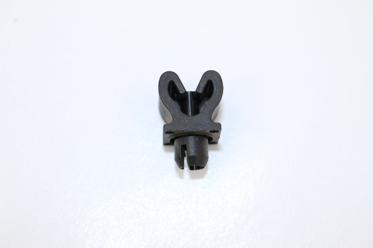 VOLVO ­-­ 16213377 ­-­ CLIP