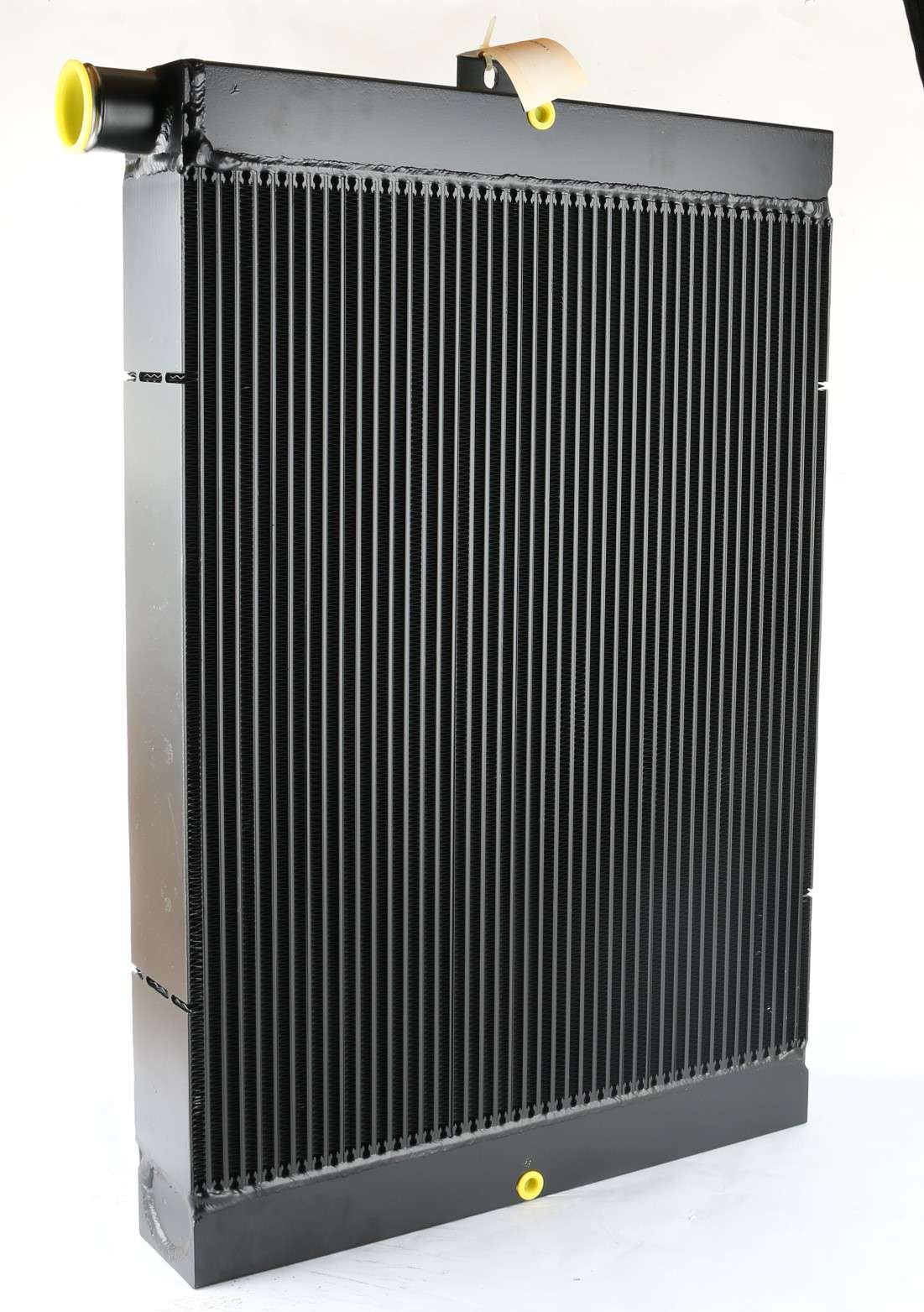 VOLVO ­-­ 17202437 ­-­ RADIATOR