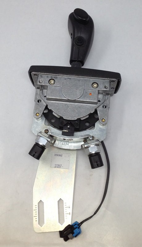 VOLVO ­-­ 43843556 ­-­ F STOP R CONTROL