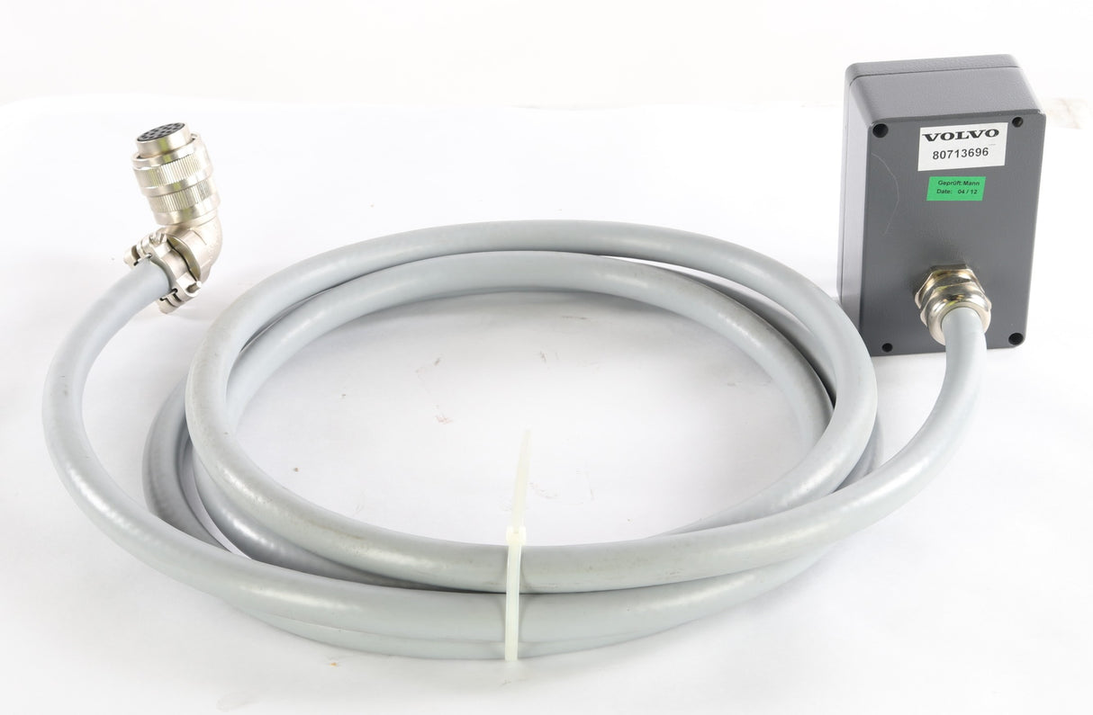 VOLVO ­-­ 80713696 ­-­ JUNCTION BOX