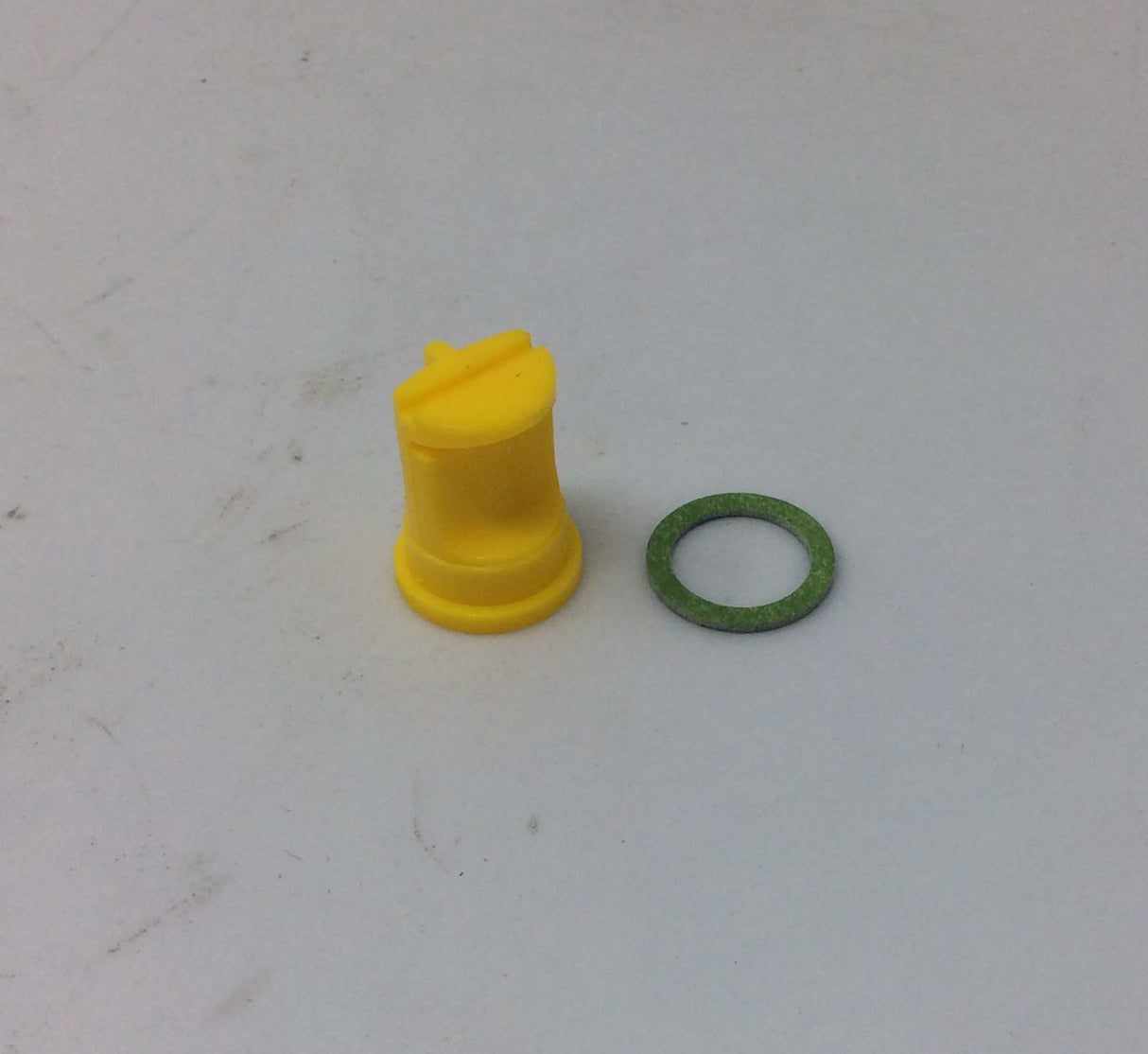 VOLVO ­-­ 80792005 ­-­ NOZZLE