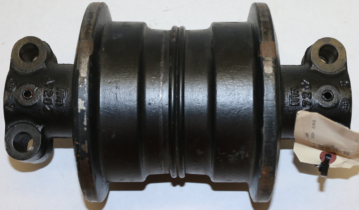 DYNAPAC ­-­ D952701595 ­-­ TRACK ROLLER ASSY.