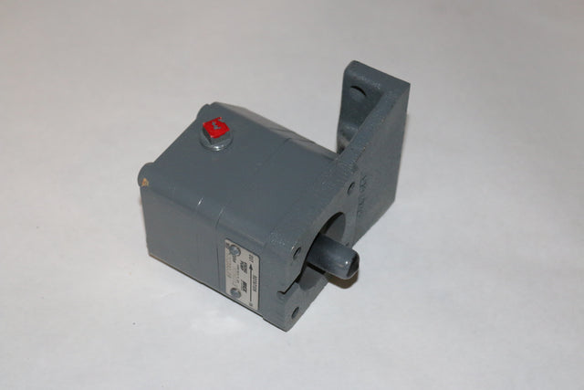 MANITOWOC GROVE ­-­ 7632000189 ­-­ HYD MOTOR
