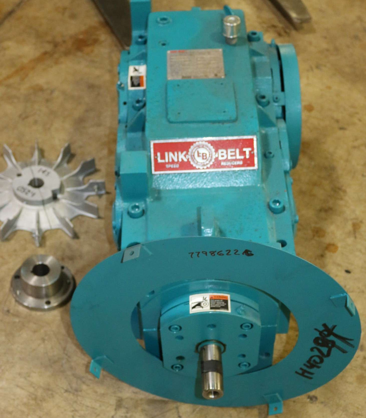 BUCYRUS ­-­ 209900 ­-­ DRIVE REDUCER  LC-180