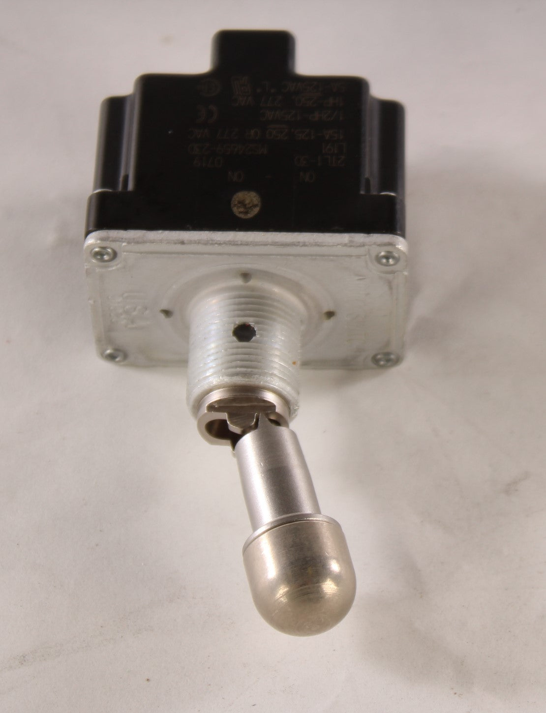MICRO SWITCH  ­-­ 2TL1-3D ­-­ SWITCH LOCK TYPE DPDT SPECIAL