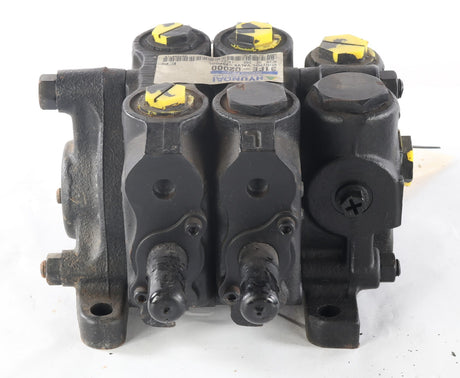 HYUNDAI ­-­ 31FE-02000 ­-­ CONTROL VALVE-2SPOOL