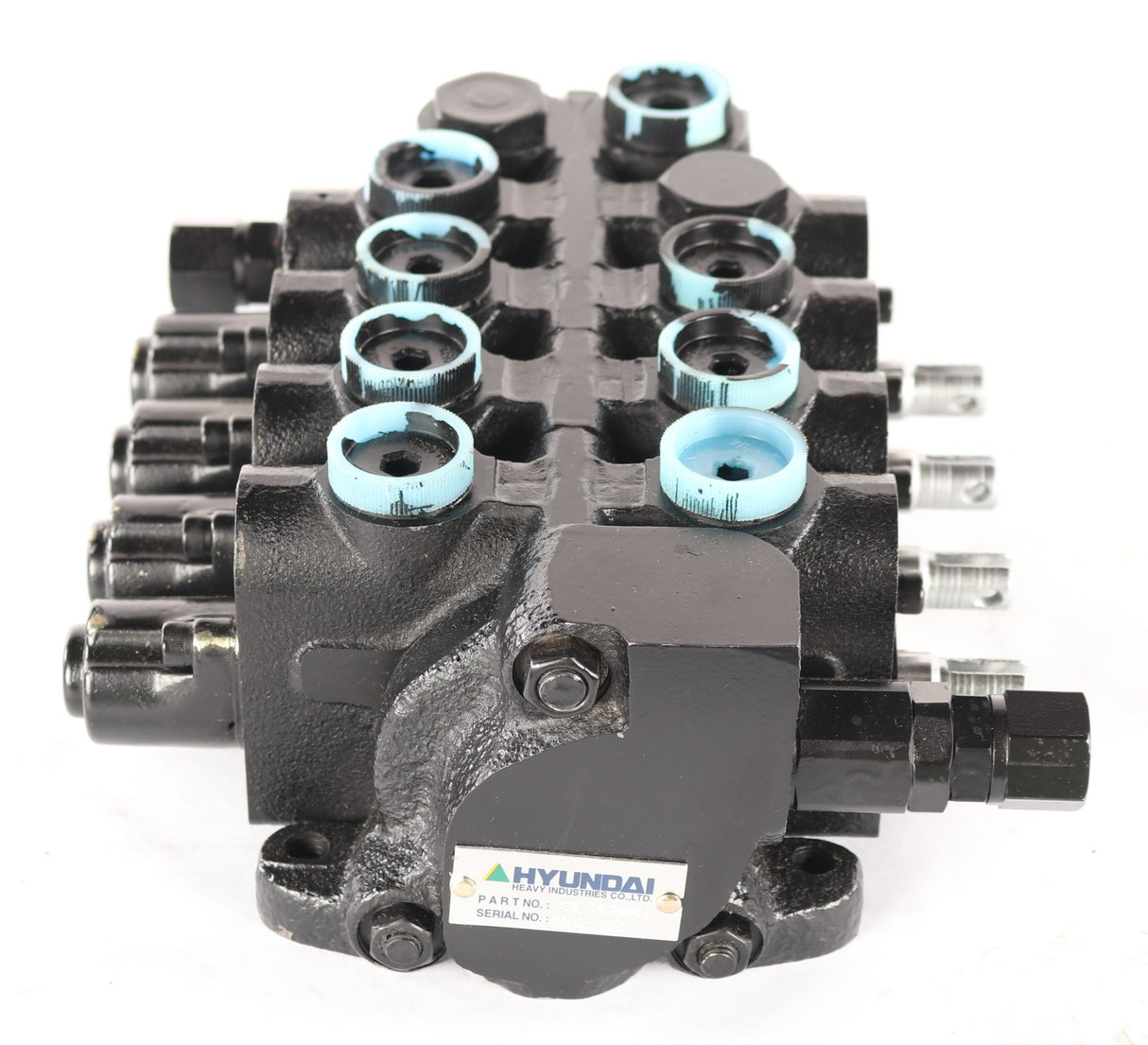 HYUNDAI ­-­ 33FJ-02001 ­-­ 4 SPOOL HYDRAULIC CONTROL VALVE