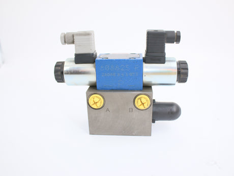 MANITOWOC GROVE ­-­ H000370 ­-­ CONTROL VALVE; STEERING