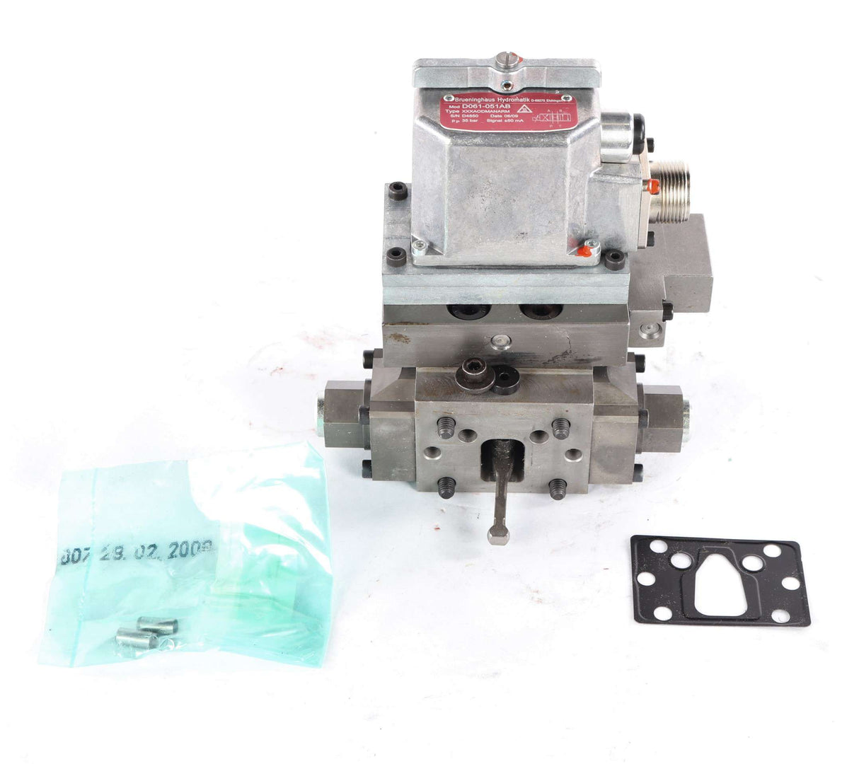 REXROTH GMBH   ­-­ D061-051AB ­-­ SERVO VALVE