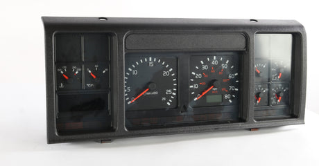 VOLVO ­-­ 85140988 ­-­ INSTRUMENT CLUSTER