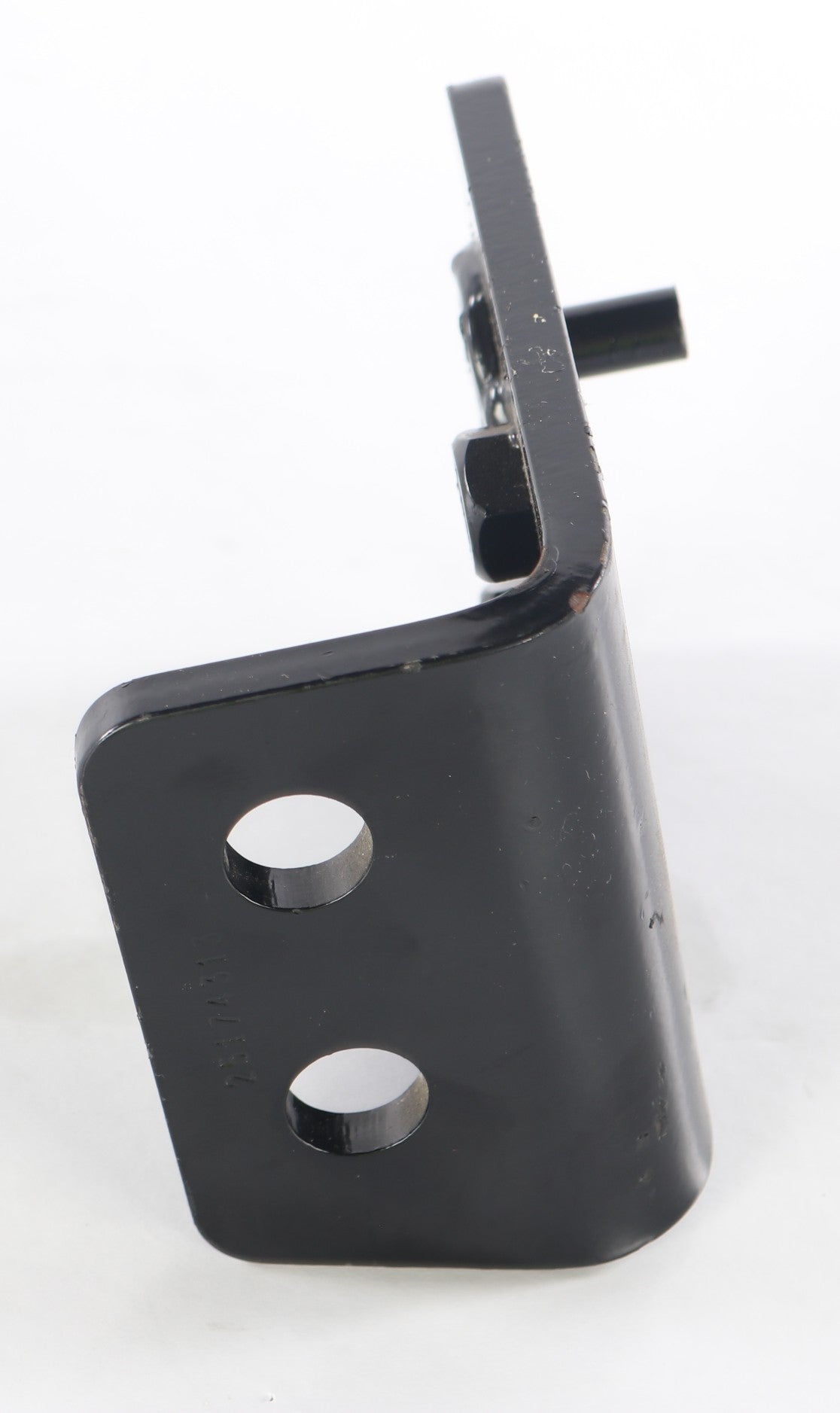 MACK ­-­ 25174313 ­-­ LH BUMPER BRACKET