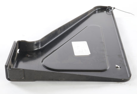MACK ­-­ 82728321 ­-­ FENDER BRACKET